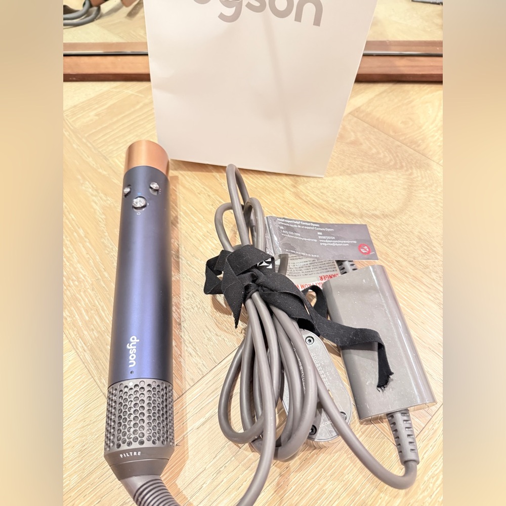 Dyson Hair Airwrap - Tool in Metallic Blue and Copper